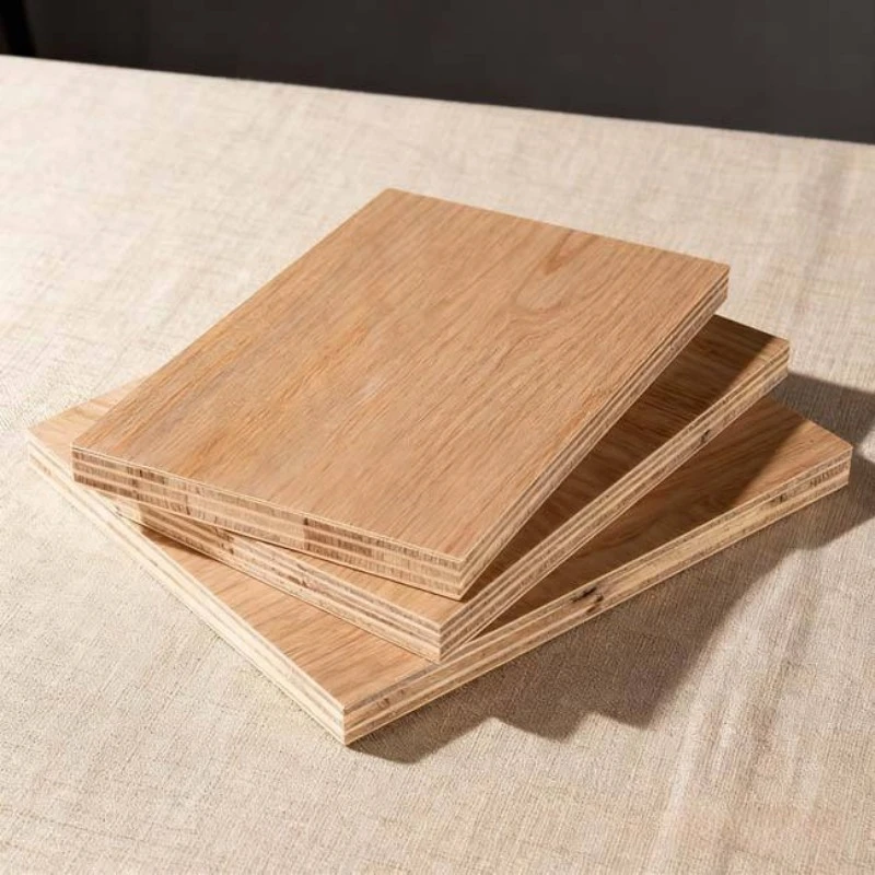 Contreplaqué de bouleau russe pleine grandeur 4x8 feuilles